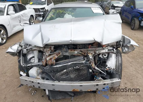 2010 Chrysler 300 Touring/Signature Series/Executive Series из США, поврежденный, VIN 2C3CA5CV8AH112710